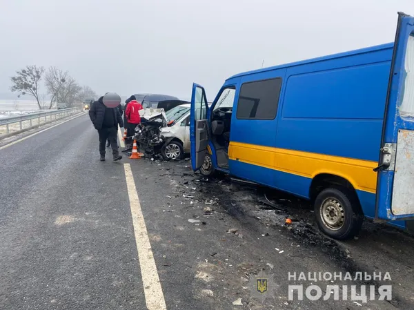 Повідомили деталі жорсткої ДТП із трьома постраждалими на Ковельщині (фото)