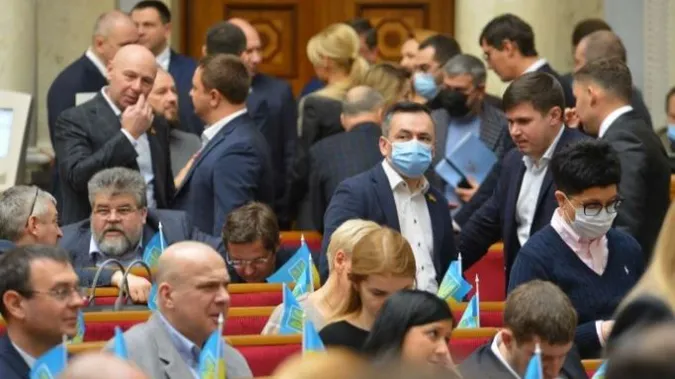 Рада звільнила весь імпорт від мит та ПДВ (відео)
