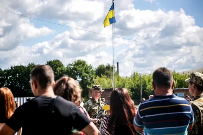 Пів сотні курсантів луцького вишу склали присягу на вірність Україні (фото)