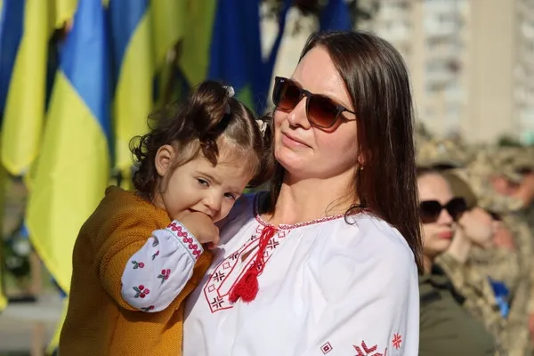 День Державного Прапора України: у Луцьку урочисто підняли синьо-жовтий стяг (фото)