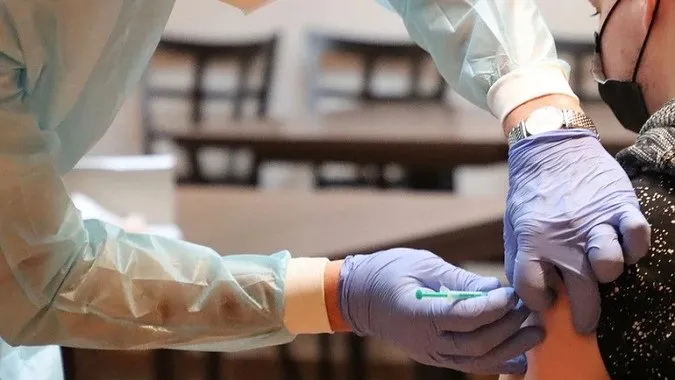 ЛНТУ запровадив добровільно-примусову вакцинацію викладачів від Covid-19