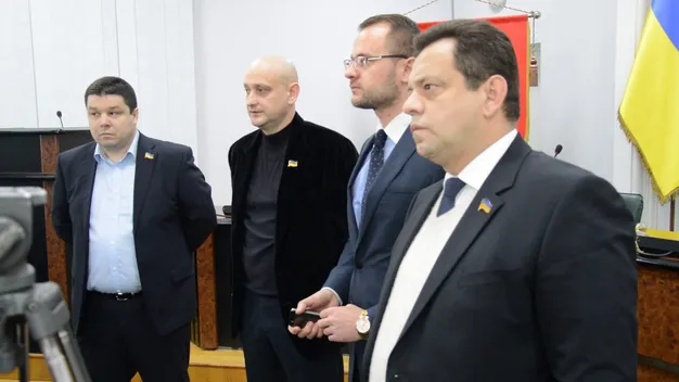 Ігри законом у Луцькій міській раді (фоторепортаж)