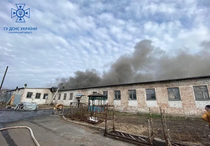 У Нововолинську горіла котельня на підприємстві (фото)