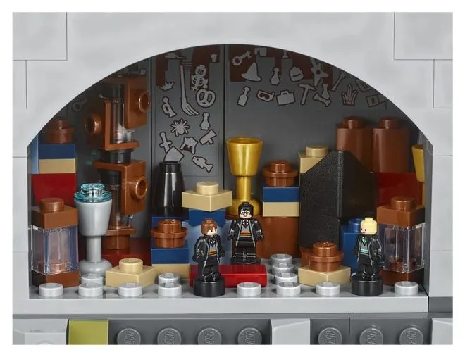 Компанія Lego створила іграшковий Хогвардс (фото)