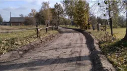 У селі на Маневиччині ремонтують дорогу: коли завершать (фото)