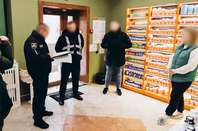 На Волині викрили схему продажу харчових добавок із вмістом наркотиків на 430 мільйонів гривень (фото)