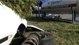 У Луцьку автомобіль влетів у цистерну з газом (фото)