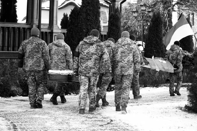 У Володимирі попрощалися із 32-річним воїном Василем Верещуком (фото)