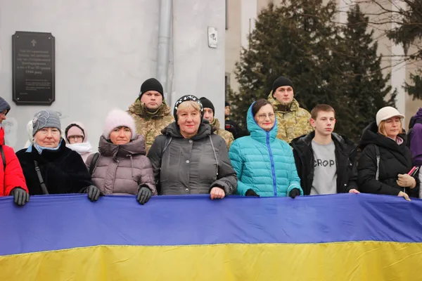 Тепер не просто формальність: як у Луцьку відзначали День Соборності (фото)