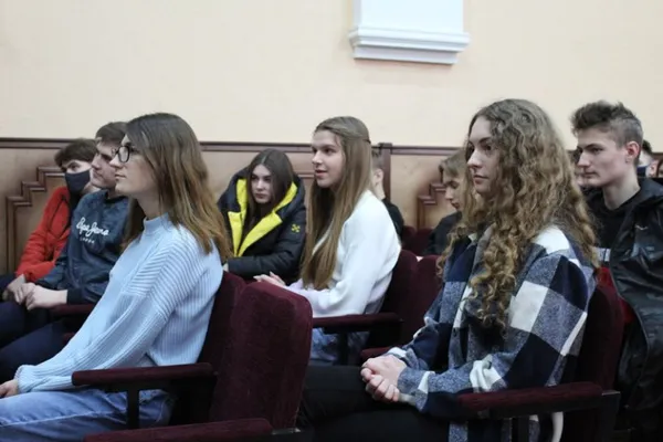 Бути лісівником – модно: Кватирко зустрівся із волинськими школярами (фото)