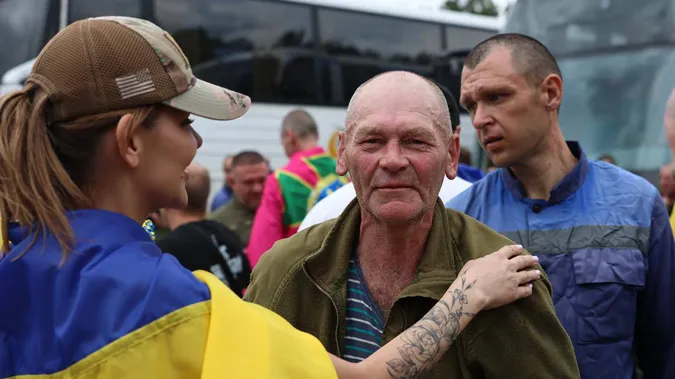 В Україну повернули ще 307 військовополонених (фото)