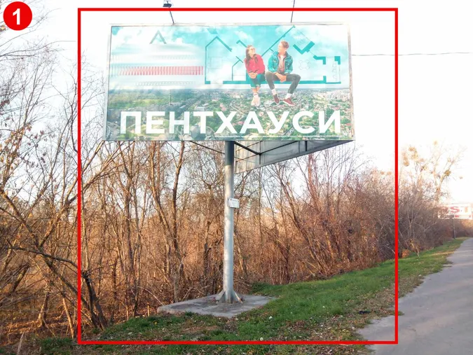 Менше реклами: в Луцьку приберуть рекламні щити та сітілайти (фото)