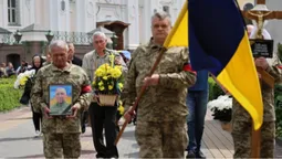 У Луцьку провели в останню дорогу Героя Олександра Кобилька (фото)