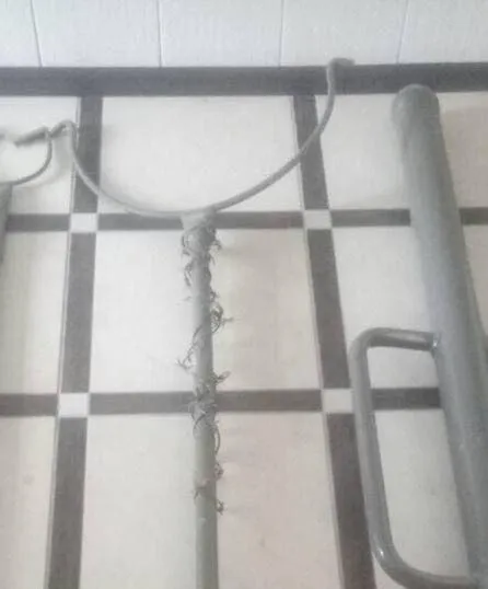Кувалди, ломи, шипи: у  в'язницях на Полтавщині вилучили засоби для катувань (фото) 
