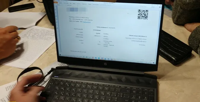 На Рівненщині перевізники продавали фальшиві ПЛР-тести (фото)