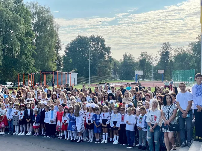 Як пройшов перший дзвоник в Нововолинську (фото)