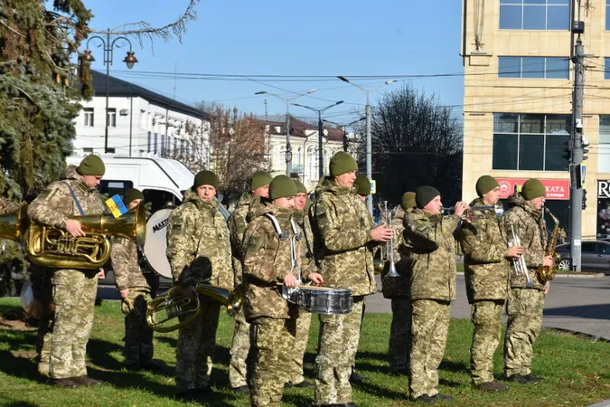 Загинув на Курщині: у Луцьку попрощалися з 31-річним Дмитром Бондаренком (фото)