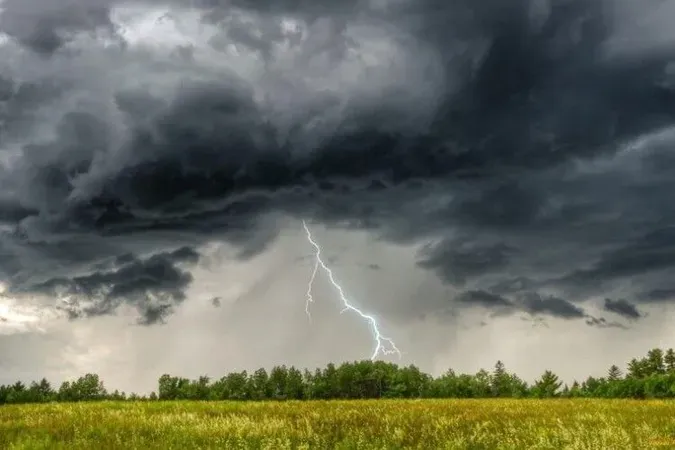 ⚡️В найближчу годину-дві: на Волинь суне гроза