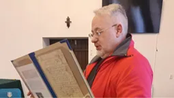 Лист князя Острозького, врятований із печі: у Дубенський замок передали унікальні артефакти (фото)