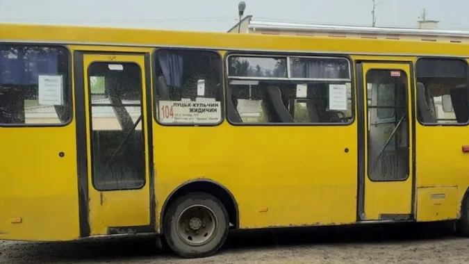 Майже удвічі: у приміських маршрутках Луцька дорожчає проїзд (відео)