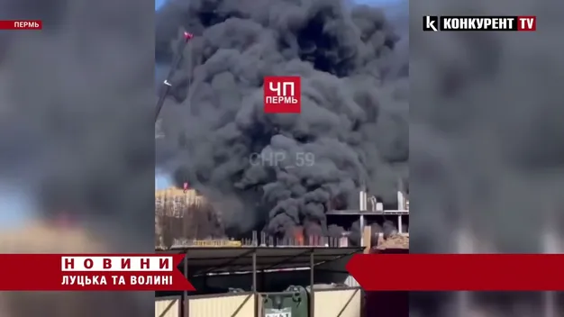 У російській пєрмі горить недобудований авіатехнікум (відео)