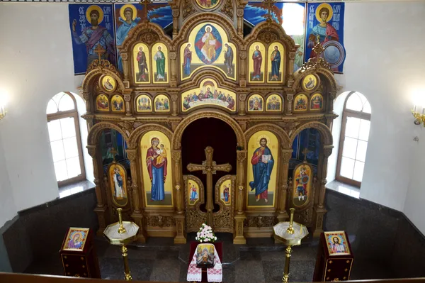 Храм для всіх: історія будівництва церкви на кладовищі в Гаразджі (фото)