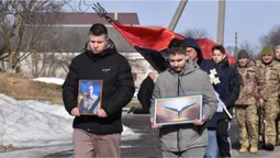 «Був добрим та щирим»: на Волині попрощалися з військовим Вадимом Гускою (фото)