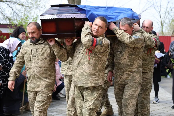 У Луцькій громаді попрощалися з загиблим на Курщині воїном Андрієм Бондарем