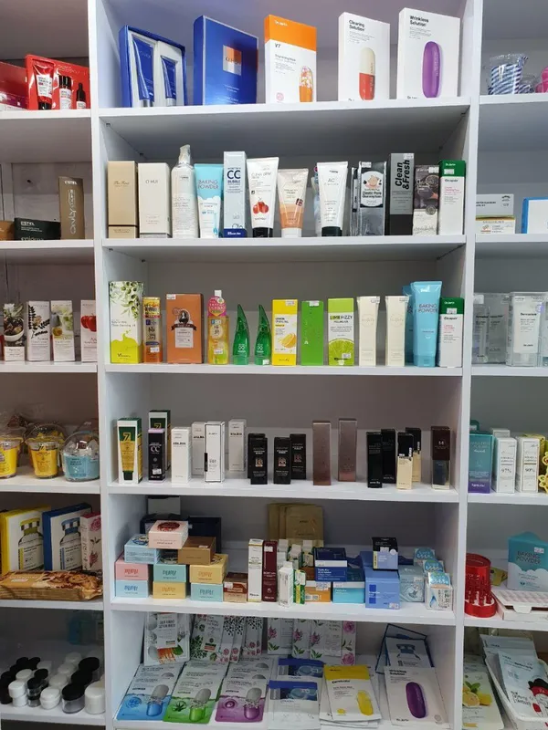 У «Промені» відкрили крамничку косметики популярних брендів*