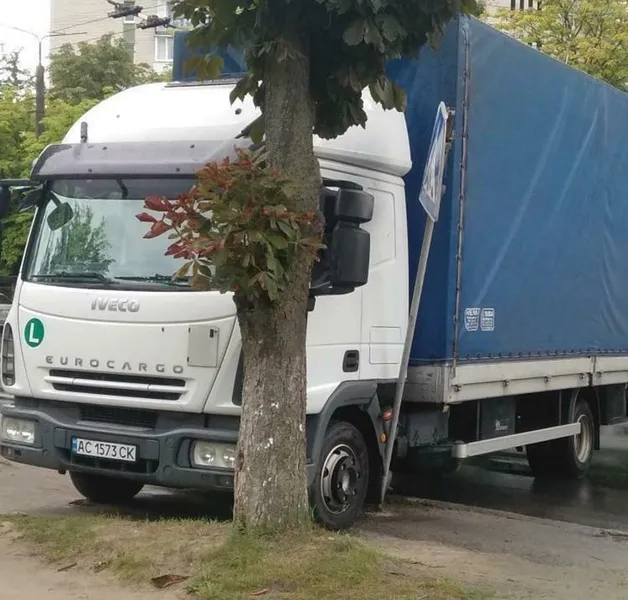 Луцьк сколихнула серія автомобільних аварій (фото, відео)