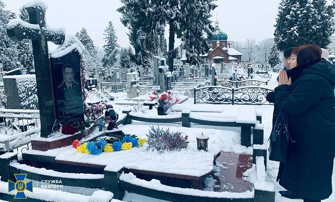 У Луцьку СБУ вшанувала пам’ять загиблого офіцера Віктора Мандзика (фото)