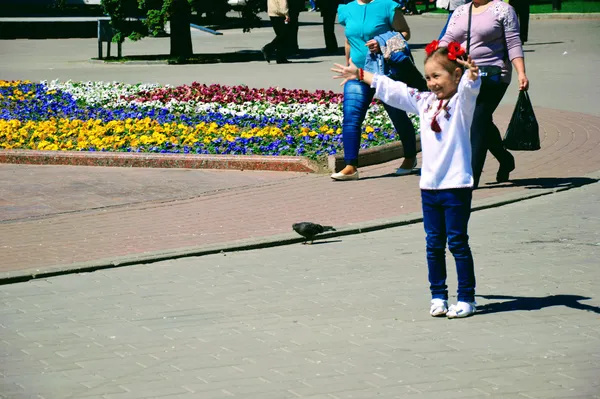 Вишиванки Театрального майдану Луцька (фоторепортаж)