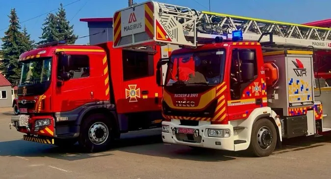Волинські рятувальники отримали два нових спецавтомобілі (фото)