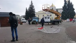 Новорічну кулю забрали з центру Луцька