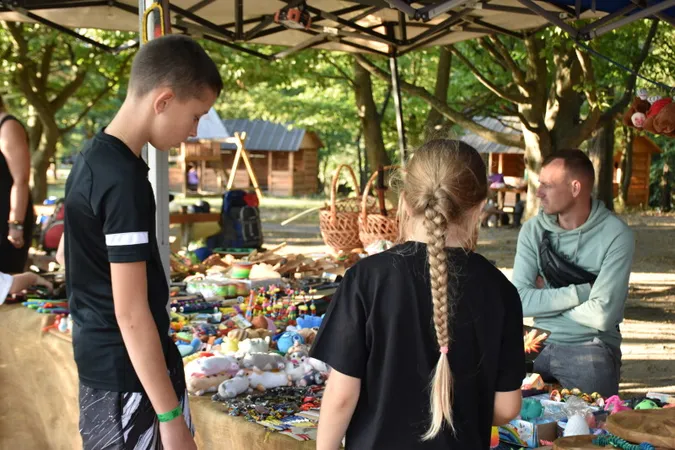 «Дух незламних»: як на фестивалі під Луцьком збирали на бригаду «Любарт» (фото)