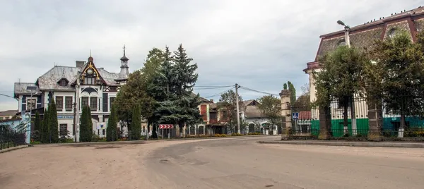 Наче у Діснеї: де на історичній Волині причаїлося селище із казковими будиночками