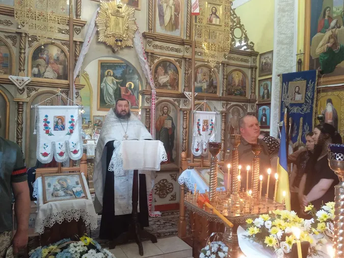 Від отриманих травм помер у лікарні: на Волині попрощались з Героєм Богданом Карвацьким (фото)
