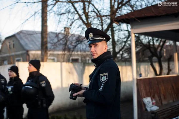 Волинські патрульні відсвяткували 4 річницю із новими званнями та подяками (фото)
