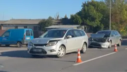 На Ківерцівській у Луцьку – аварія: рух ускладнений (відео)
