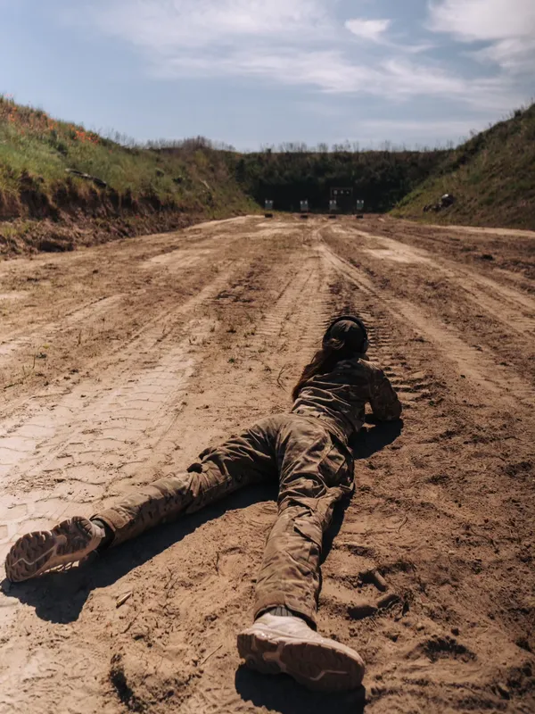 Хардкор і практика: на Волині понад сотня цивільних пройшла потужний військовий вишкіл (фото)