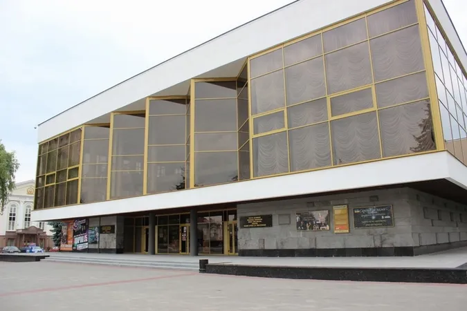 Для луцького драмтеатру шукають керівника 