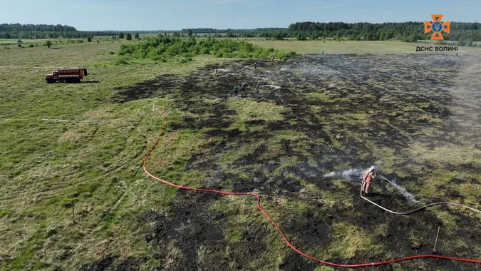На Волині горить торф'яник на площі 1 гектар (фото)
