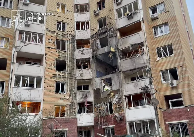 10 загиблих, 46 постраждалих: росія вчергове завдала удари по житлових будинках у Києві