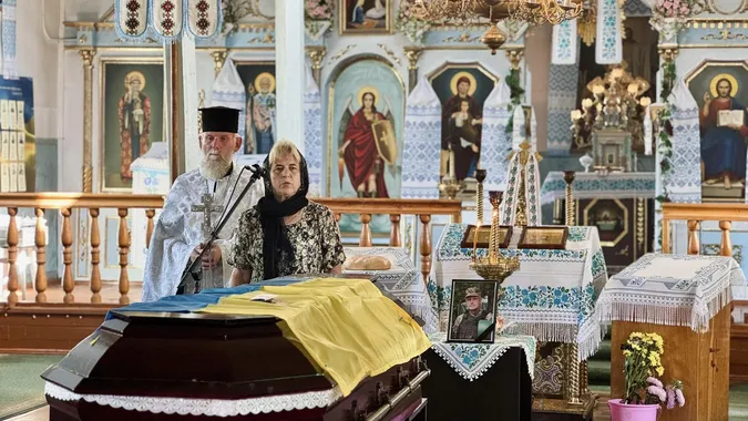 У Нововолинську провели в останню путь воїна Руслана Суса (фото)