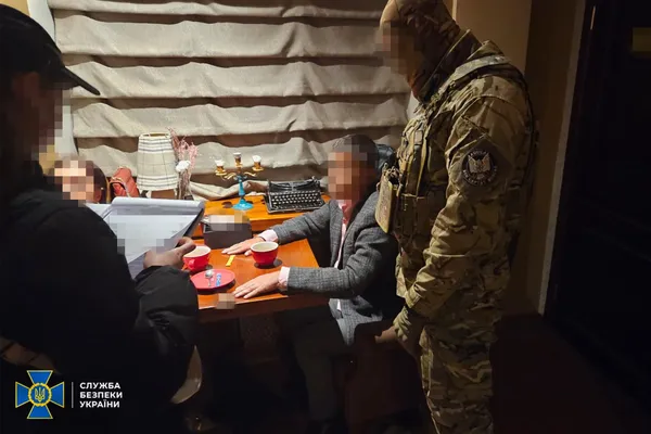 На хабарі викрили заступника голови Запорізької облради та його спільників (фото)