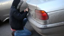 Вночі у Луцьку крадуть автомобільні номери