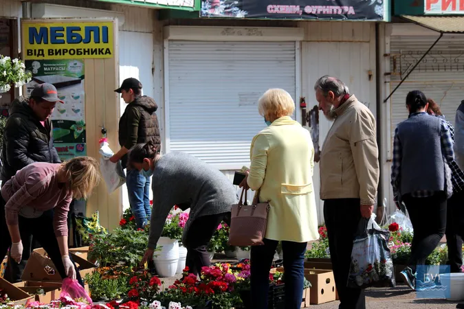 Відсьогодні запрацював центральний ринок у Нововолинську