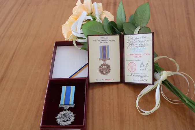 На Волині батькам загиблого Героя вручили нагороду «За військову службу Україні» (фото)