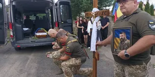 Захищав Україну з 2014: на Волині попрощалися із Героєм Віталієм Рудницьким (фото)