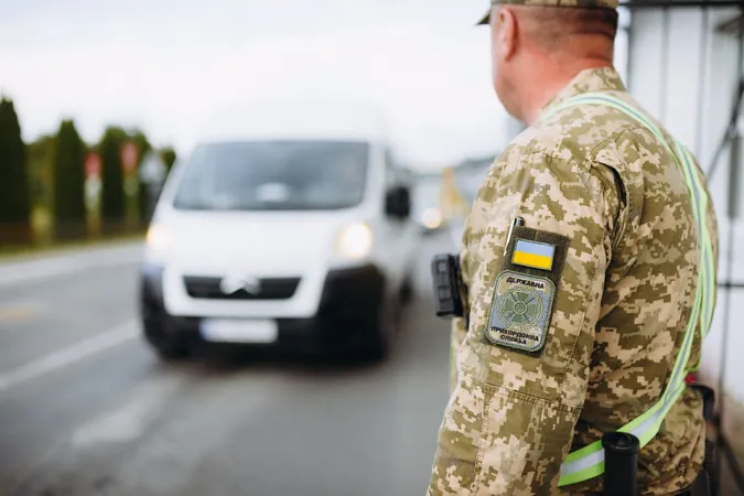 На одному з волинських пунктів пропуску – шалені черги до кордону